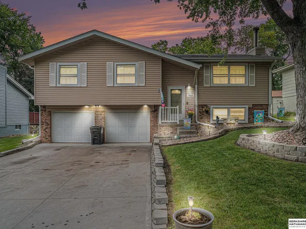 7814 Leafplum Dr, La Vista, NE 68128