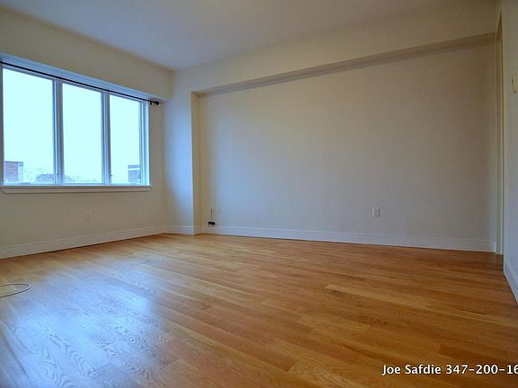 4th image of 2727 Henry Hudson Pkwy APT 706