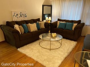 7718 W Center St APT 02, Wauwatosa, WI 53222