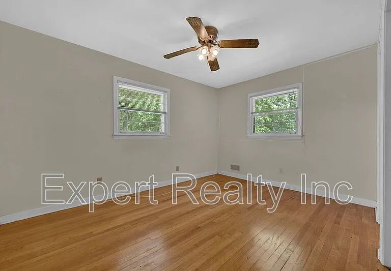 2249 4th Place Cir NE — Photo 19