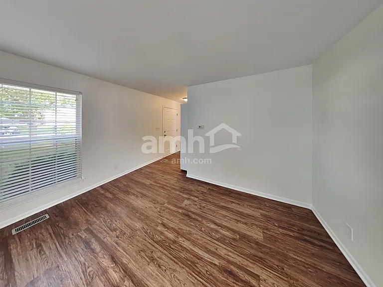 21744 W Knollwood Dr — Photo 6