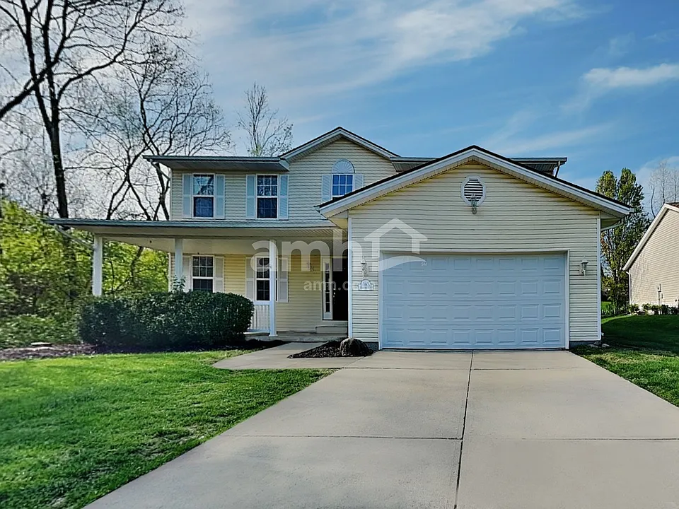3075 Foxhound Dr