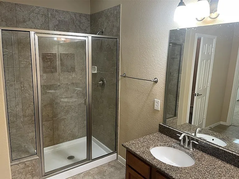 15 Innerwoods Pl — Photo 16