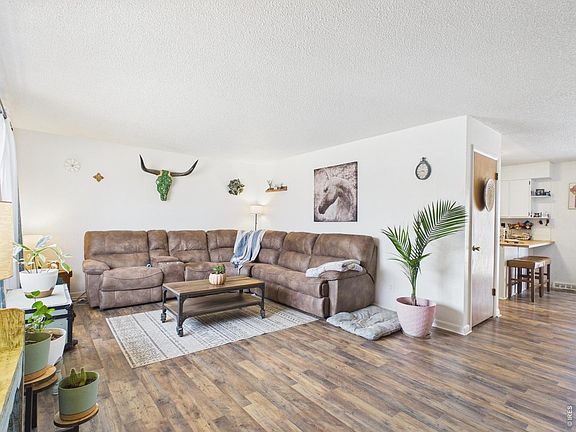 3rd image of 2631 W Buena Vista Dr
