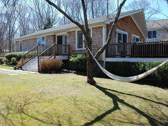 4th image of 26 Lake Dr