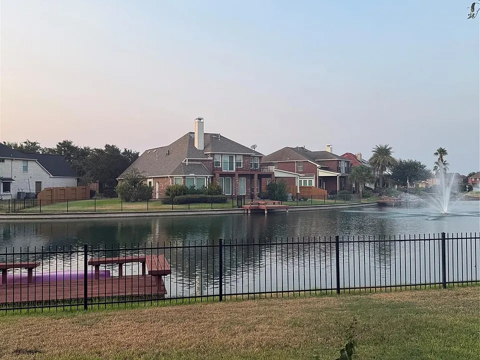 12022 Miramar Shores Dr