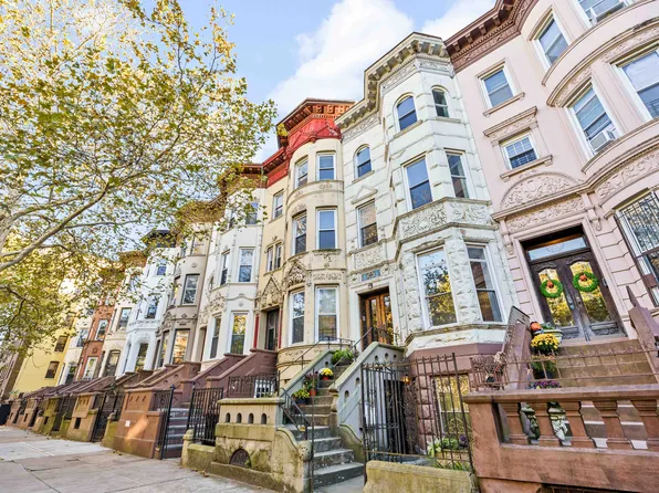 882 Park Place image 48 of 49