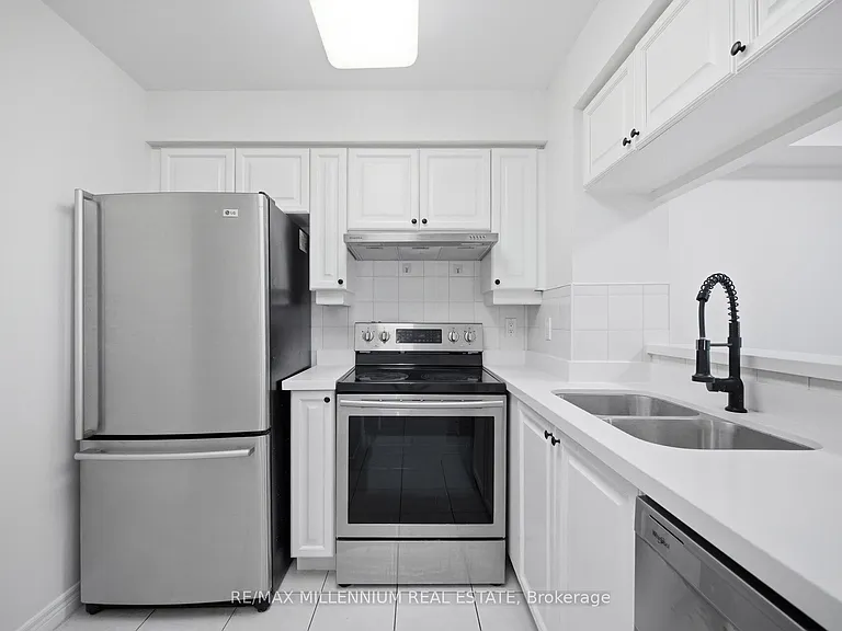 68 Corporate Dr #1532 — Photo 9