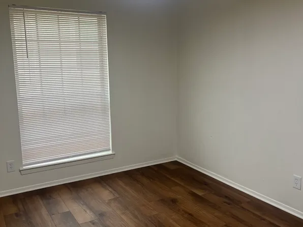 812 W Hickory St #2, Denton, TX 76201