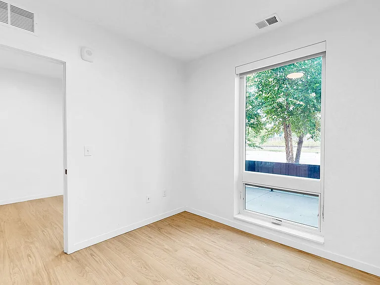 CityLine — Photo 39