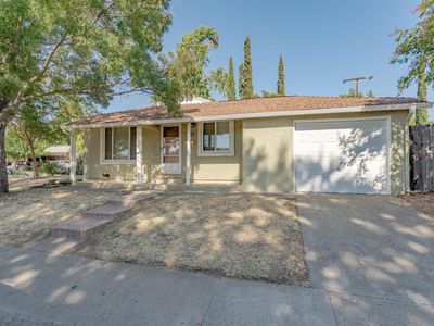 7330 Peacock Way, Sacramento, CA, 95820