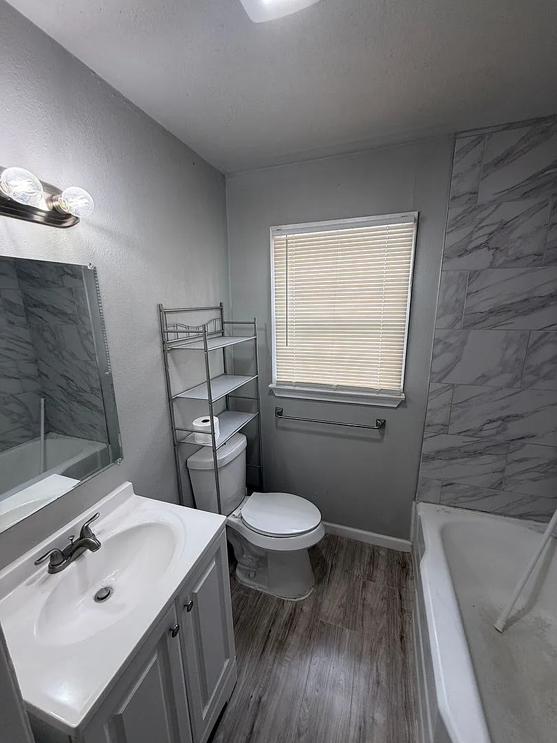 Available NOW! 3 bed 2 bath in Wheelock — Photo 3