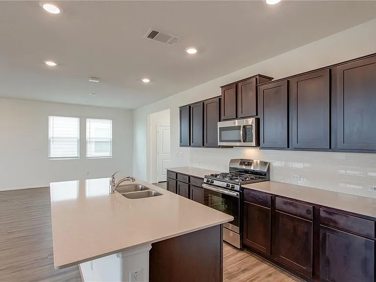 224 Montauk Loop — Photo 13