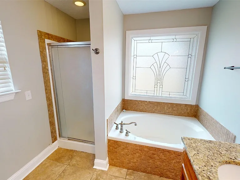 109 Sheila Blvd — Photo 11
