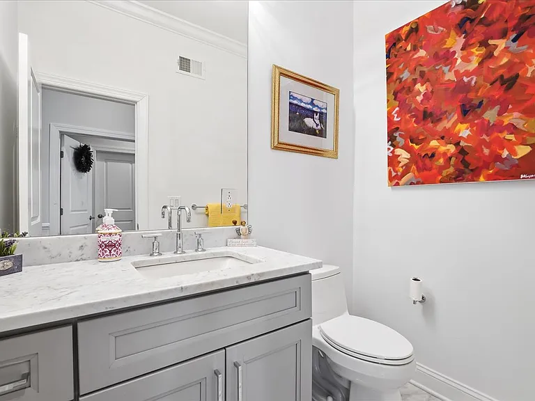 41 Bentley Ave #1 — Photo 17