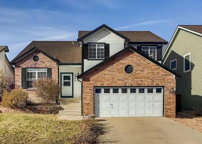9806 Foxhill Cir — Photo 1