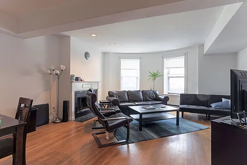 1742 Washington St #4 Photo 1