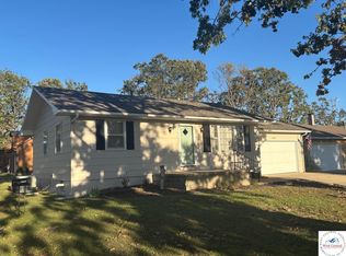 12567 Crestview Dr, Warsaw, MO 65355