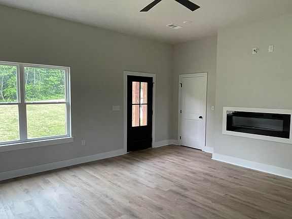 3rd image of 5143 Dale Rd