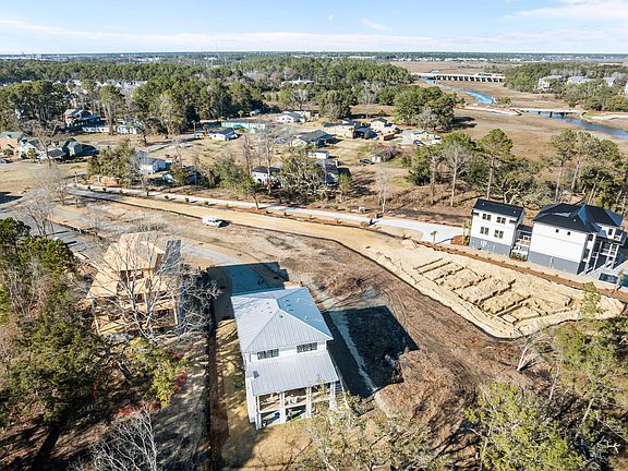 4th image of 122 Collins Hill Ln