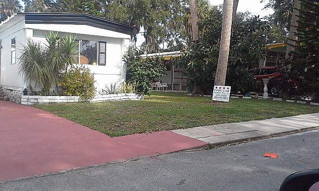 1st image of 94 Flamingo Dr