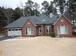 84 N Shore Dr, Lagrange, GA 30240