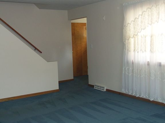 4th image of 167 Kathleen Way