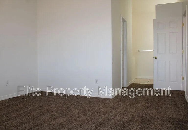 169 S Stardust Dr — Photo 11