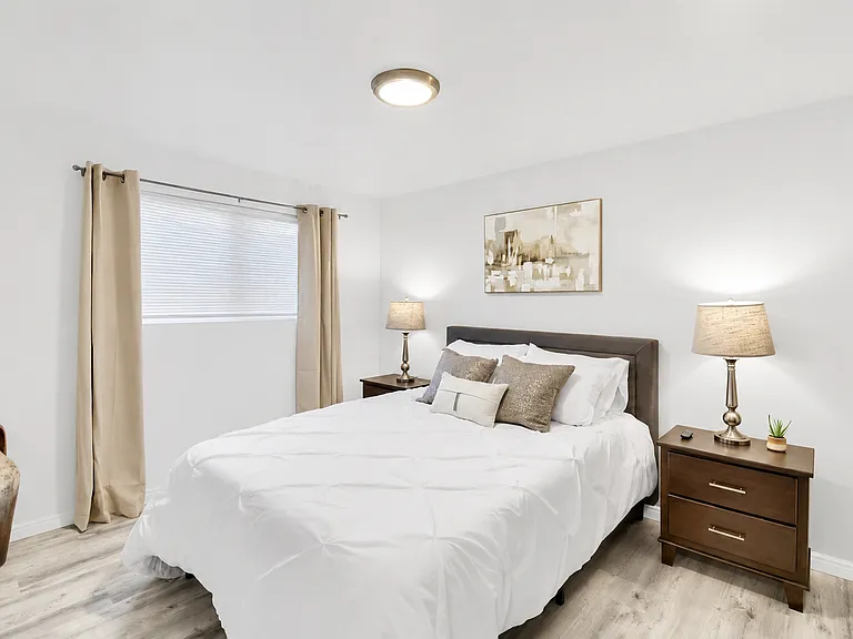 1932 S McClelland St #3 — Photo 16