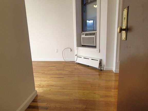 3rd image of 203 Bleecker St APT 13