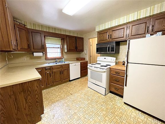 5th image of 2968 Melvin Dr