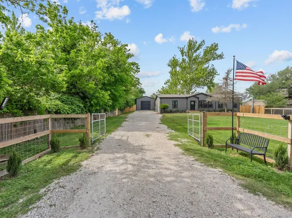 1510 Rymal Rd, Alvin, TX 77511