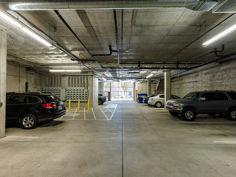Lower_Burnside_Lofts_058