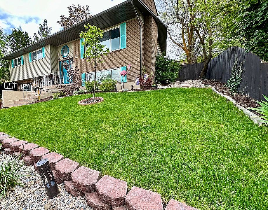 1st image of 2620 E Catalina Dr