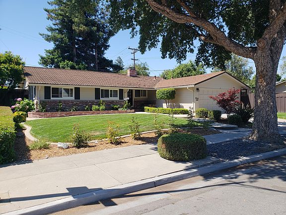 3rd image of 890 W Remington Dr