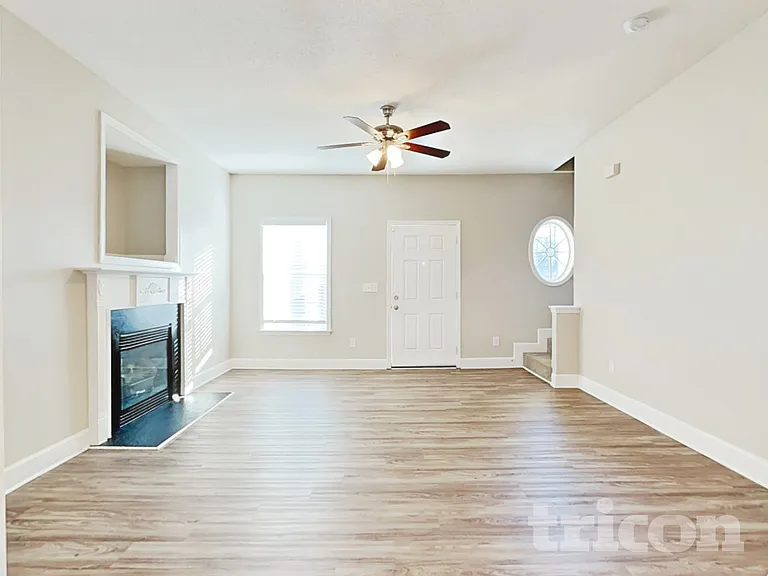 134 Summer Pines Dr — Photo 3