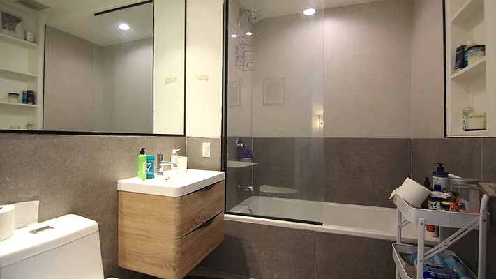 Rented by Nooklyn NYC LLC | media 38