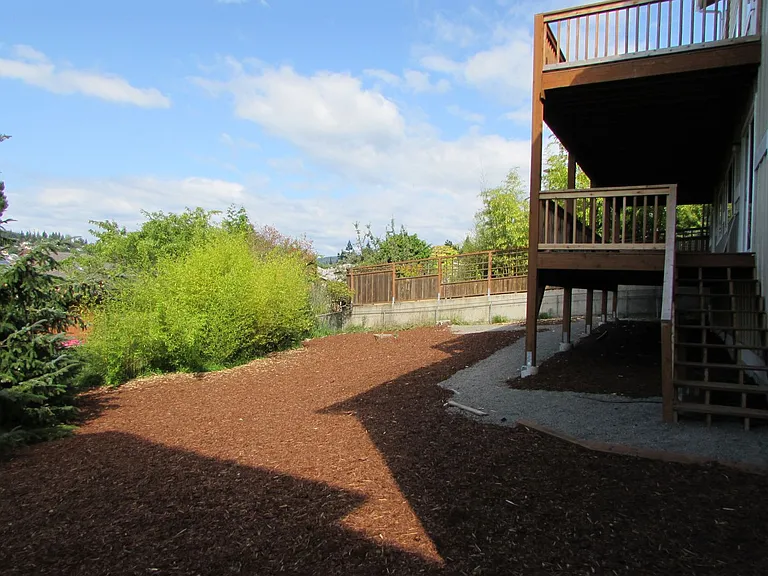 213 Bayside Rd — Photo 3
