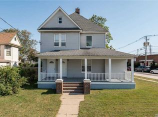 10 Rosedale Ave, Freeport, NY 11520