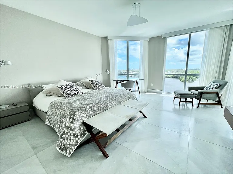 17111 Biscayne Blvd #1102 — Photo 17