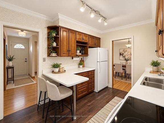 2nd image of 37 Downsview Dr