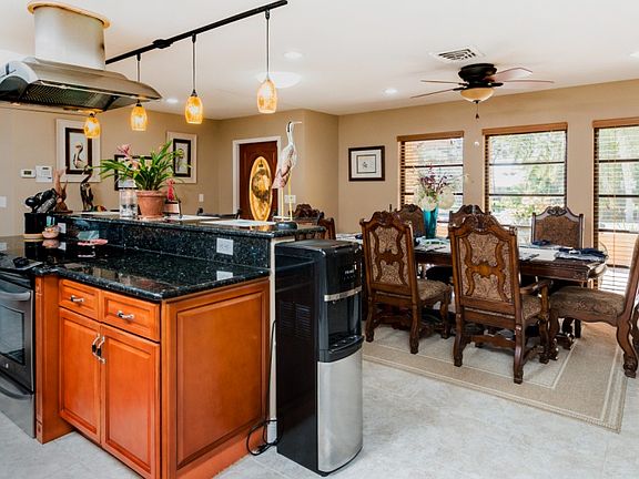 5th image of 3255 Waterside Dr