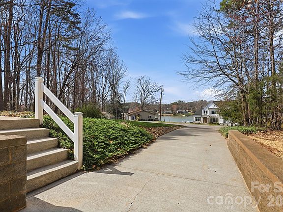 3rd image of 145 Morgan Bluff Rd