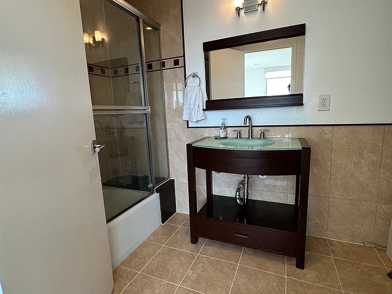 100 S Doheny Dr #923 — Photo 23