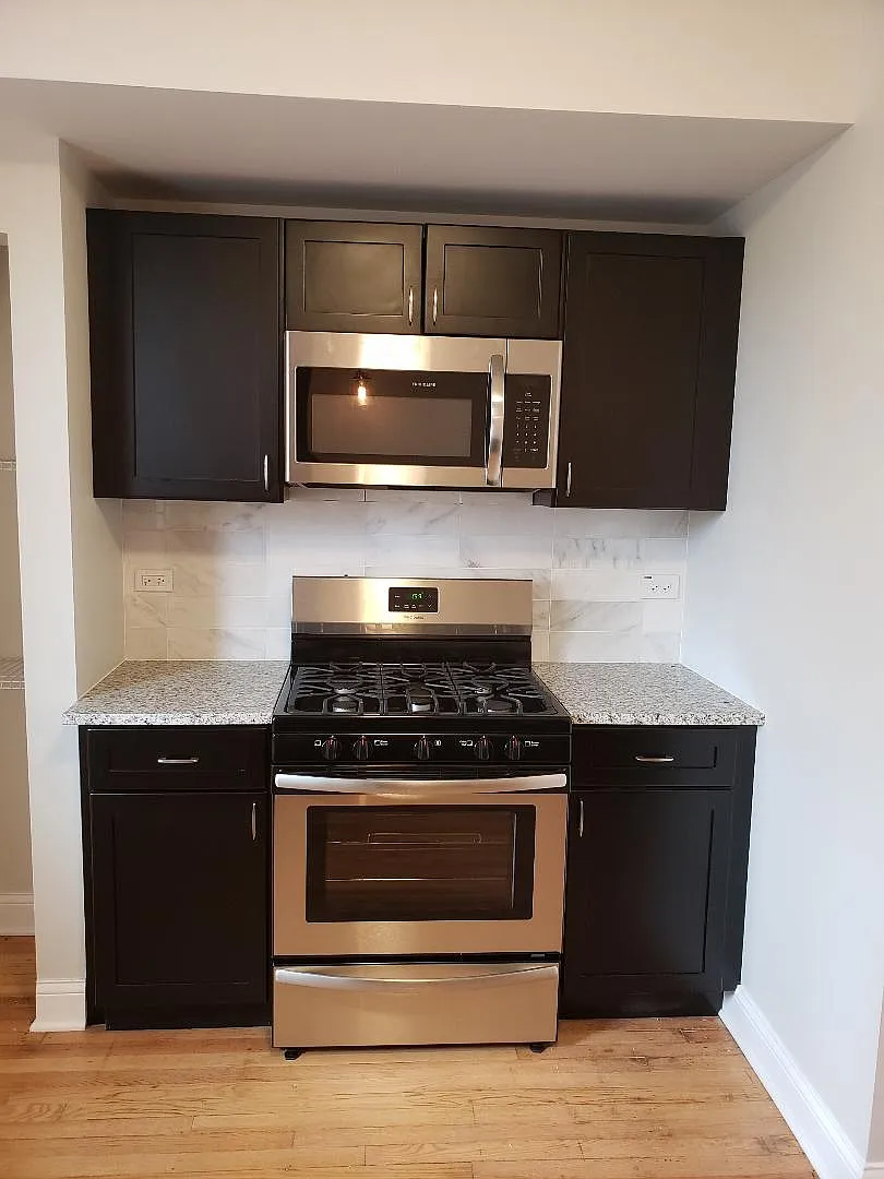 2 bed, 900 sqft, $1,650 — Photo 4