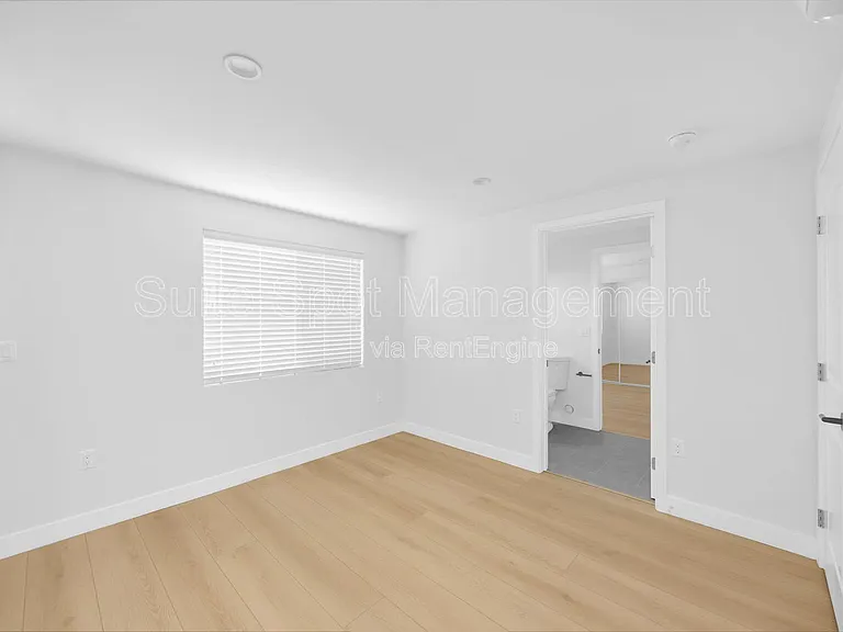 1603 Vuelta Grande Ave #1607-A3 — Photo 12