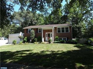 8 Crider Ave, Moorestown, NJ 08057