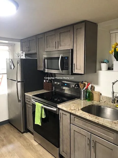 2 bed, $2,550 — Photo 2