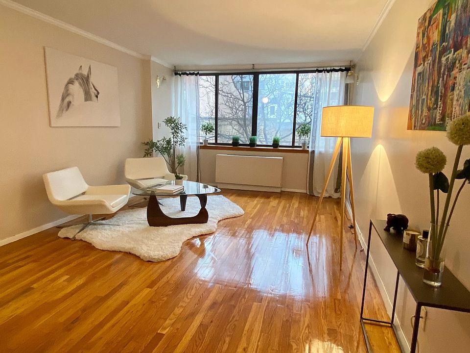 1st image of 414 W 54th St APT 4D