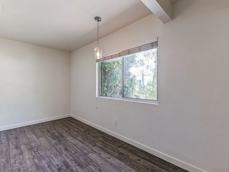 588 E. Mel Avenue - Hermosa Palms — Photo 31